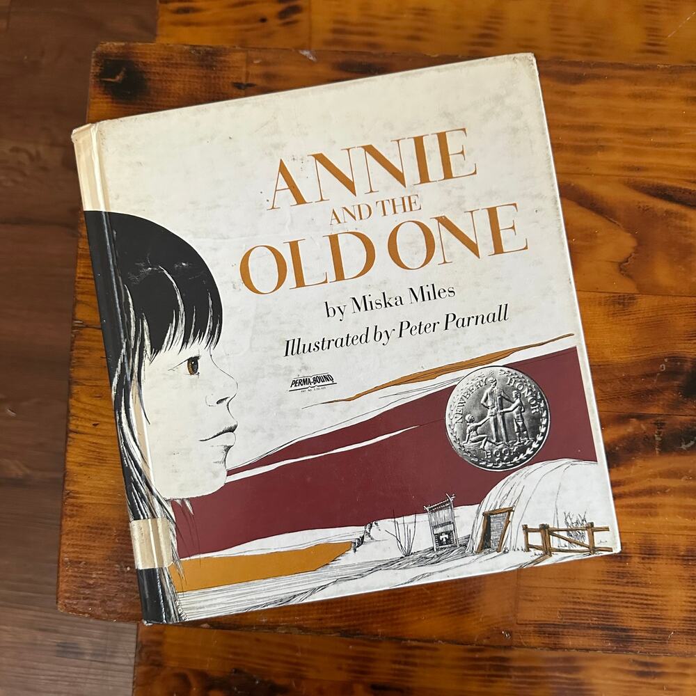 Vintage 1971 Annie And The Old One Navajo Native American Hardcover Book